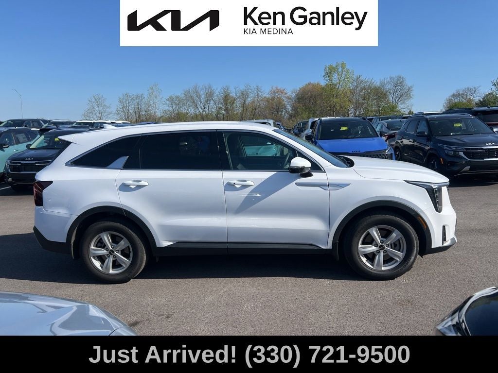 2024 Kia Sorento LX