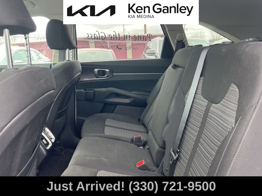 2023 Kia Sorento LX