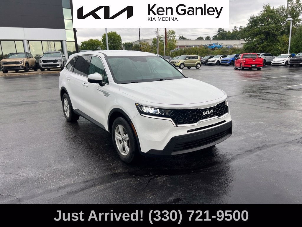 2022 Kia Sorento LX