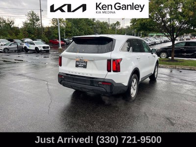 2022 Kia Sorento LX