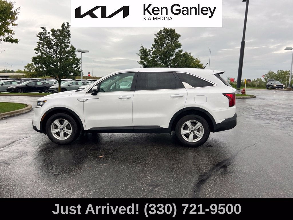 2022 Kia Sorento LX