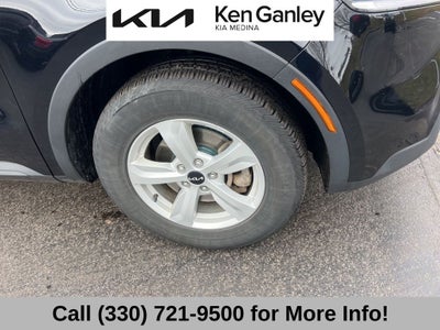 2023 Kia Sorento LX