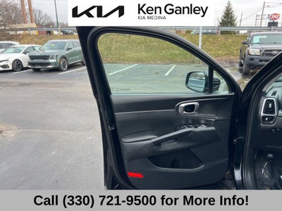 2023 Kia Sorento LX