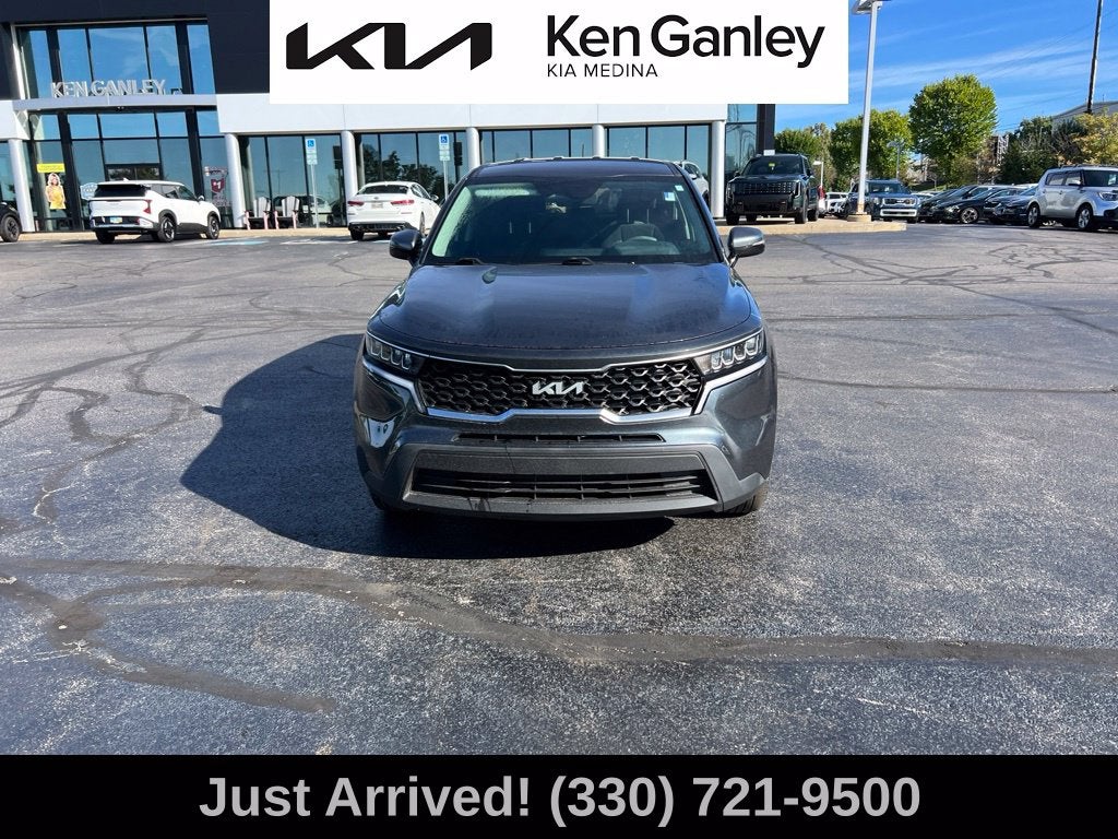 2022 Kia Sorento LX