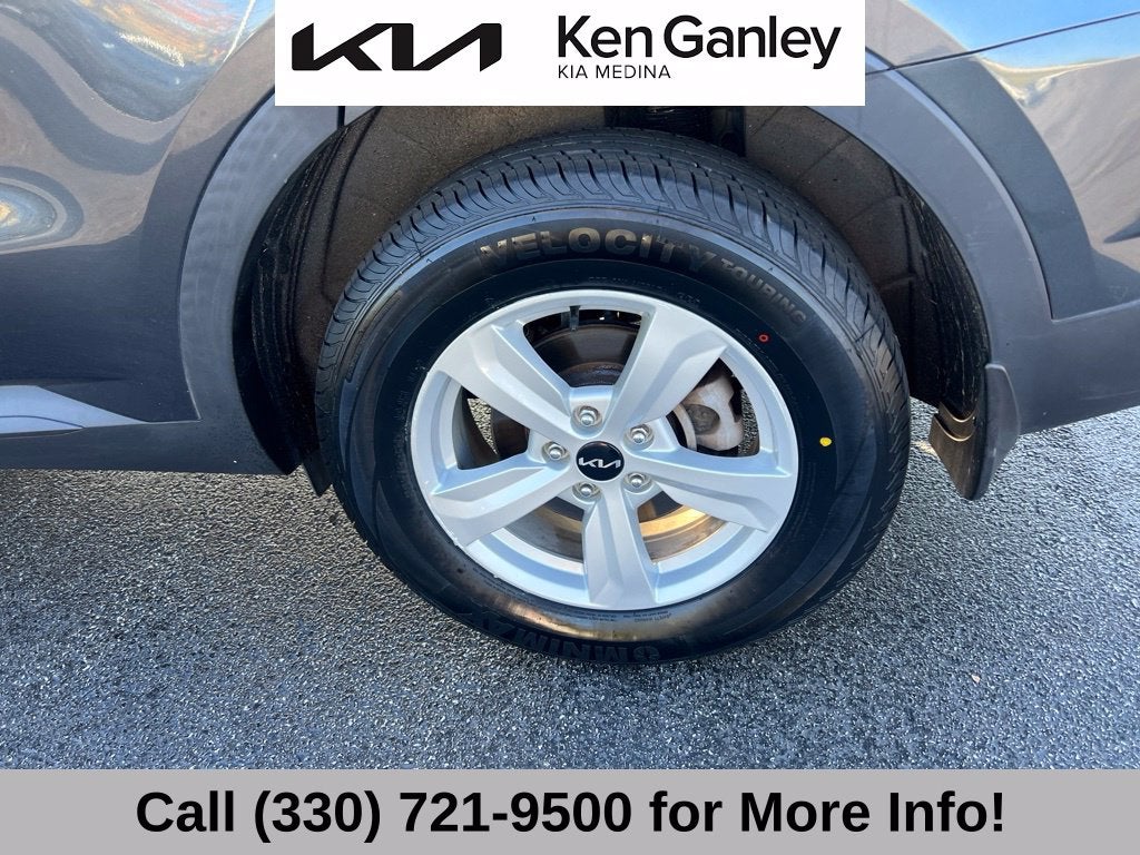 2022 Kia Sorento LX