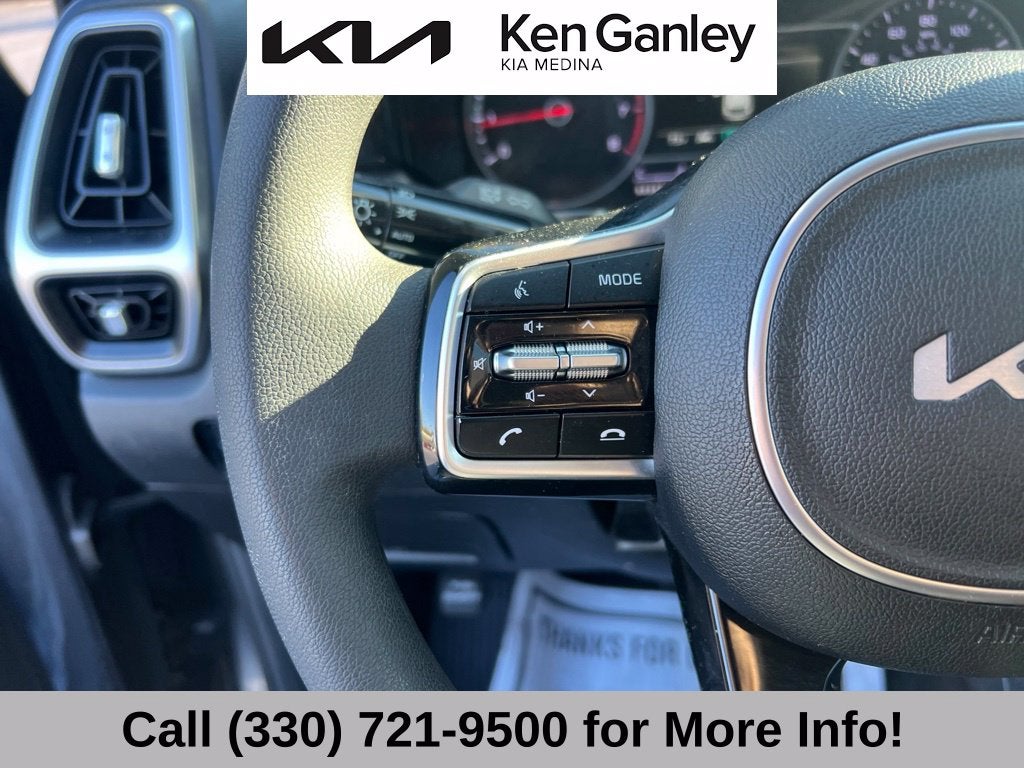 2022 Kia Sorento LX