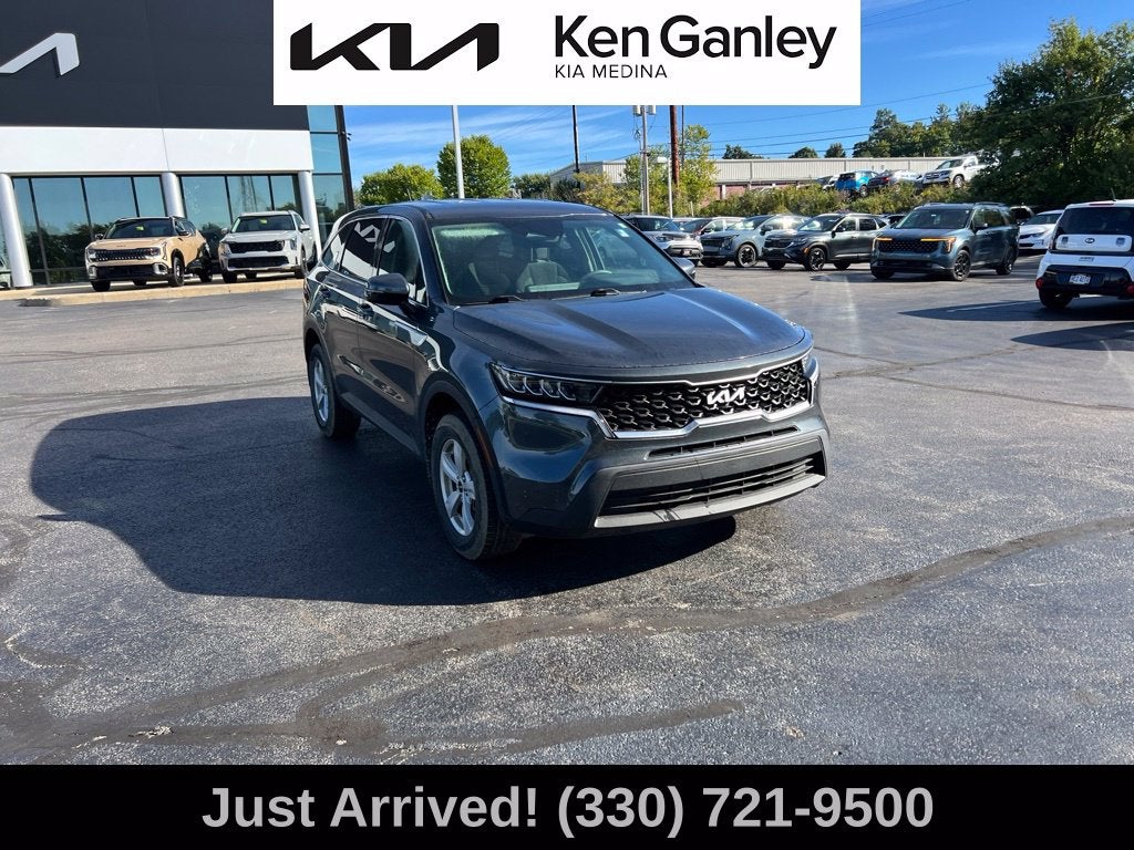 2022 Kia Sorento LX