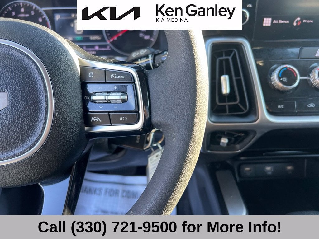 2022 Kia Sorento LX