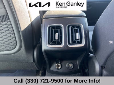 2022 Kia Sorento LX