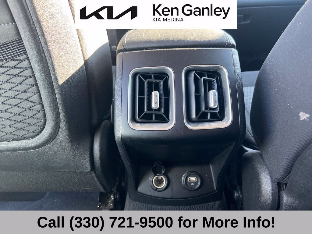 2022 Kia Sorento LX
