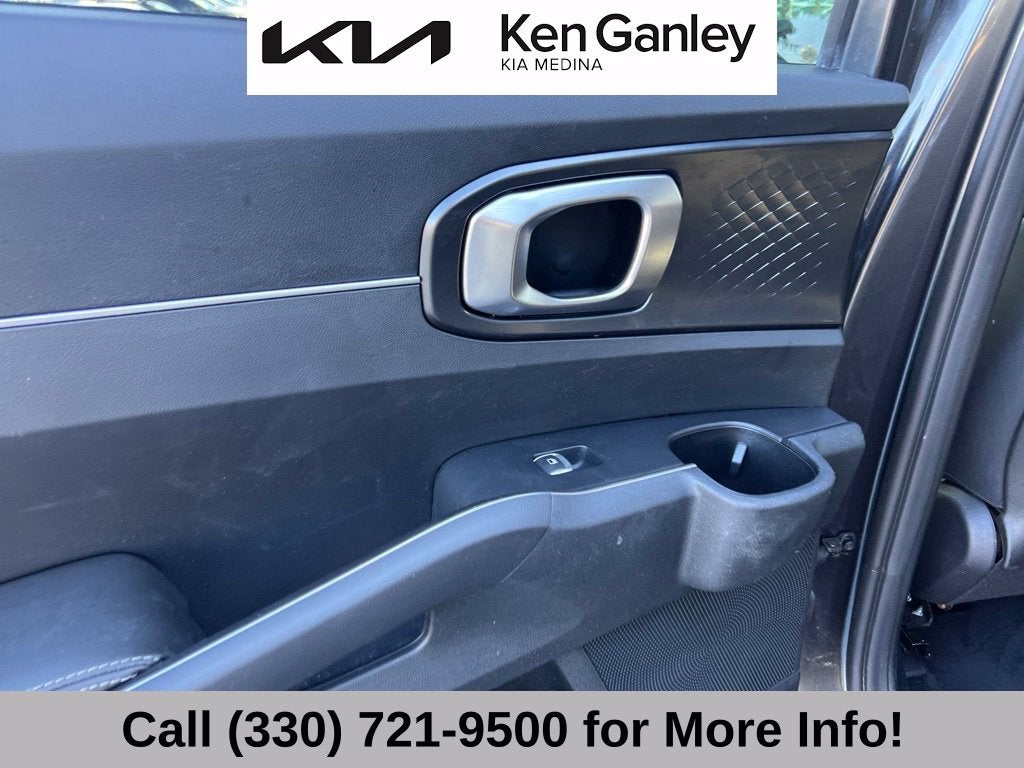 2022 Kia Sorento LX