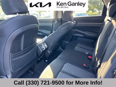 2022 Kia Sorento LX