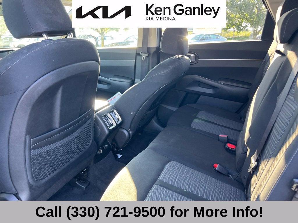 2022 Kia Sorento LX