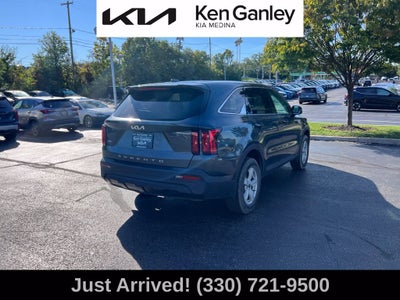 2022 Kia Sorento LX