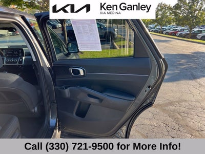 2022 Kia Sorento LX