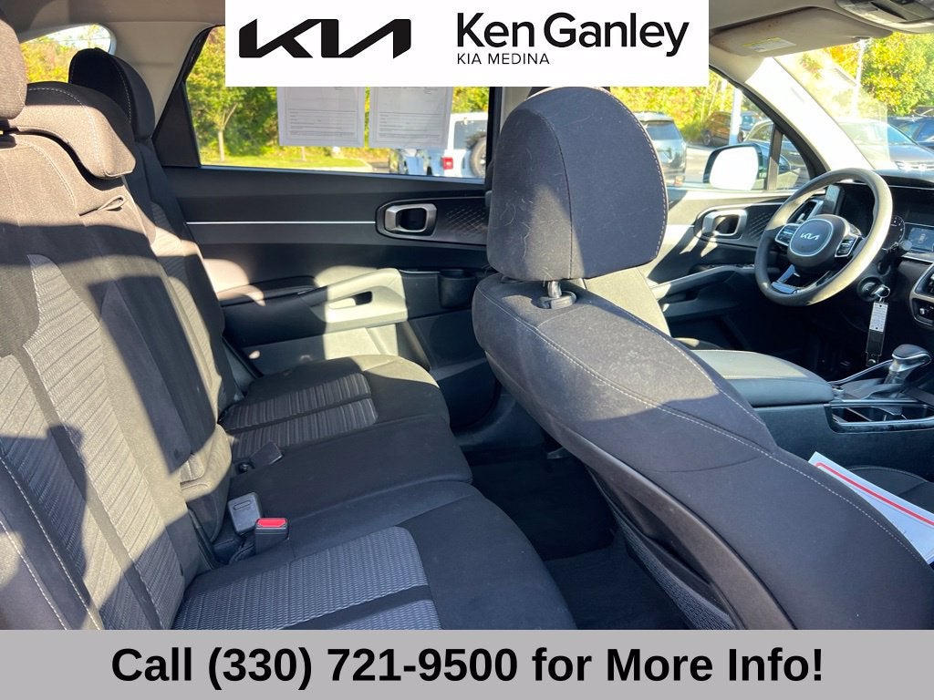 2022 Kia Sorento LX