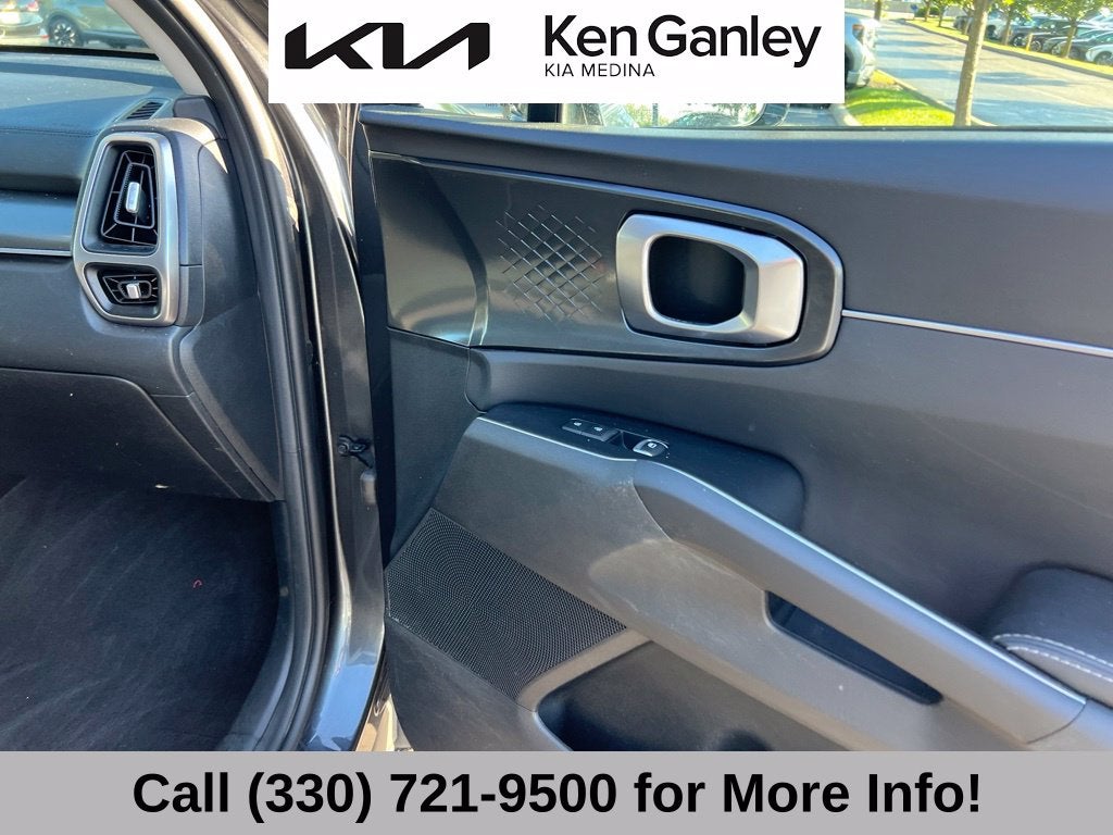 2022 Kia Sorento LX