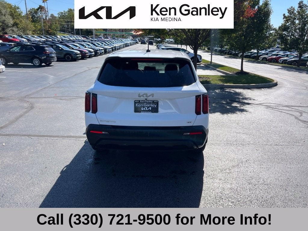 2023 Kia Sorento LX