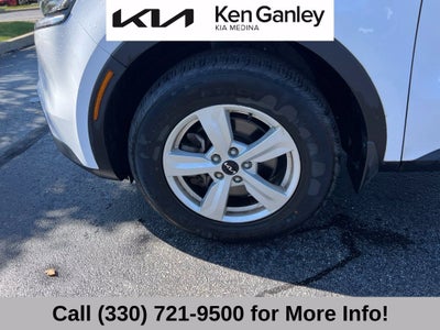 2023 Kia Sorento LX