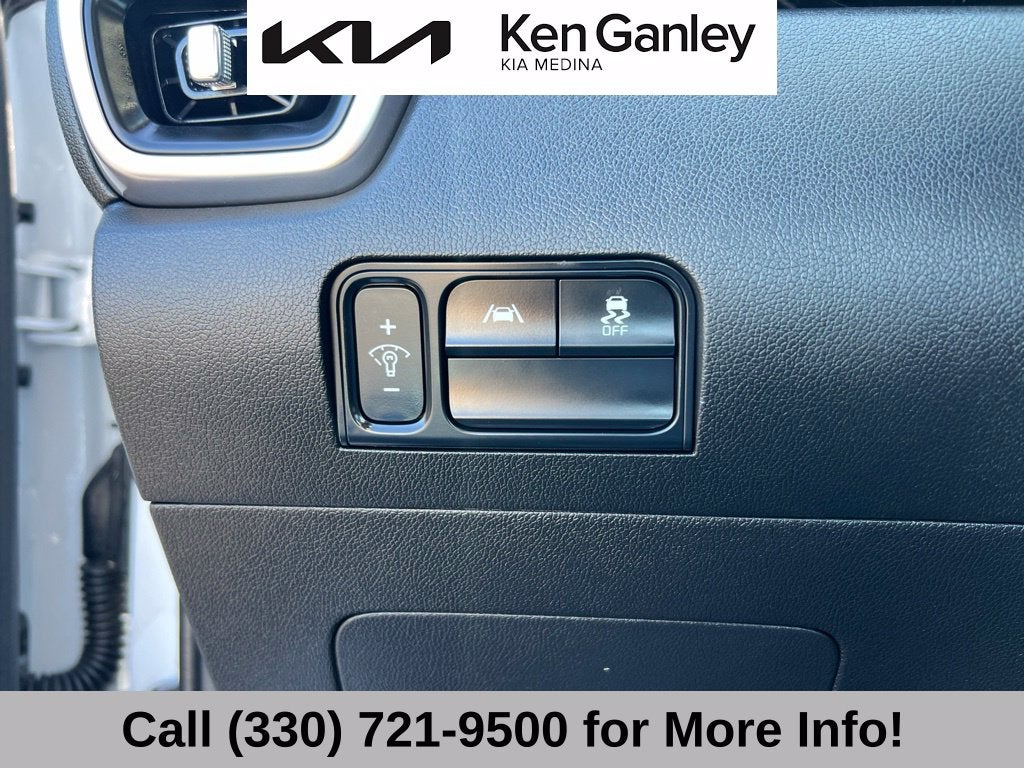 2023 Kia Sorento LX
