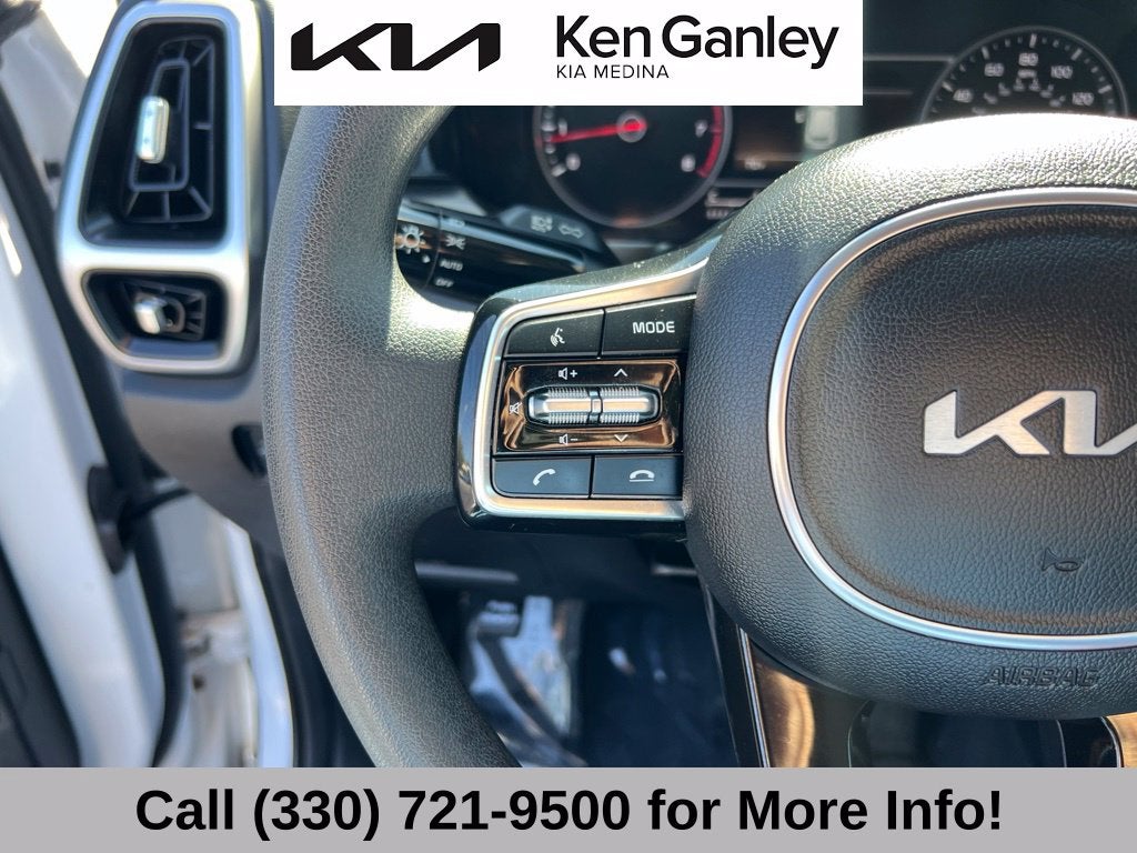 2023 Kia Sorento LX