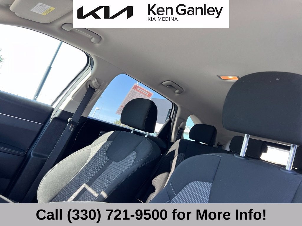 2023 Kia Sorento LX