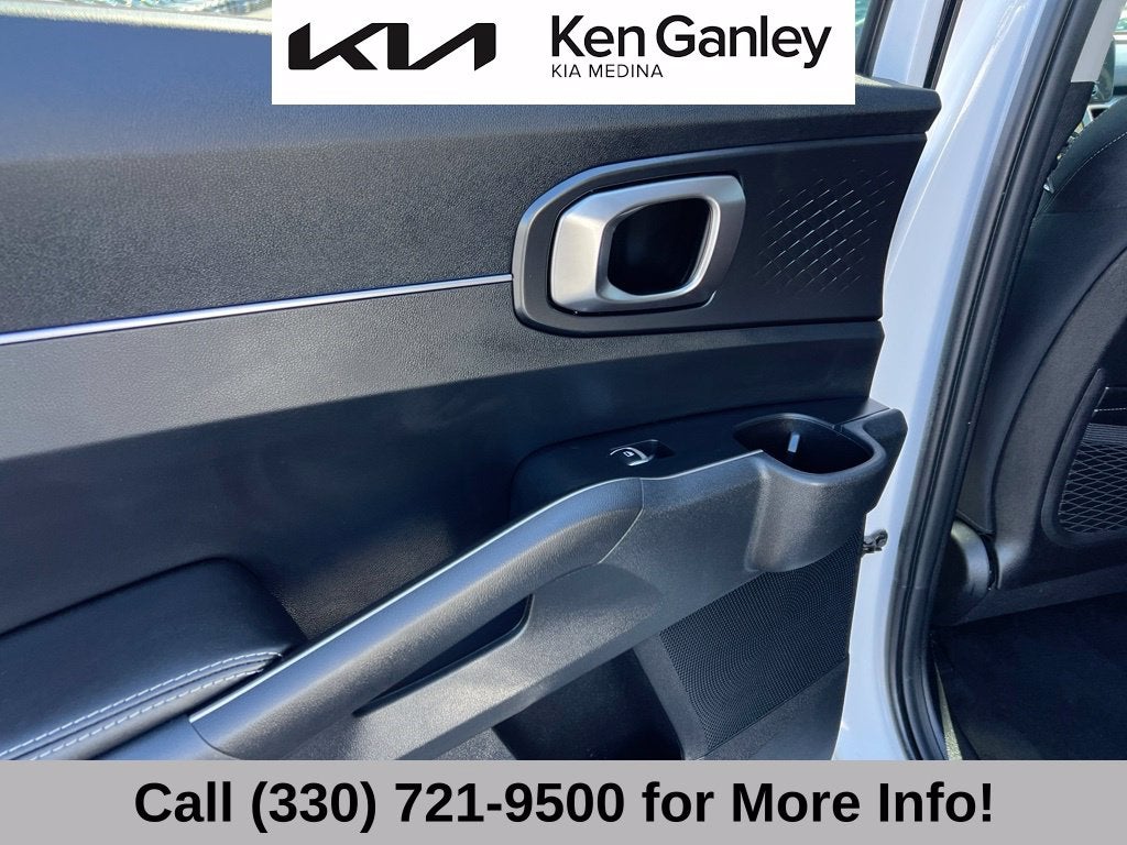 2023 Kia Sorento LX