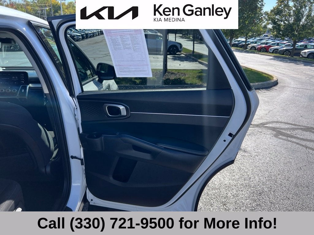 2023 Kia Sorento LX