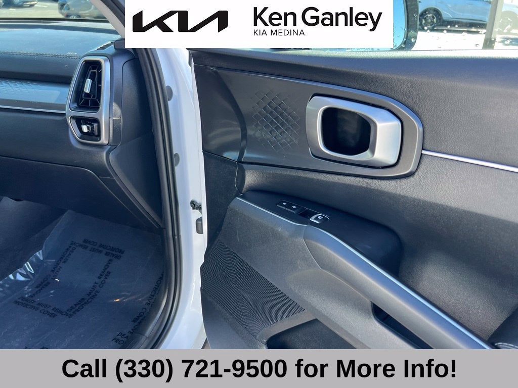 2023 Kia Sorento LX