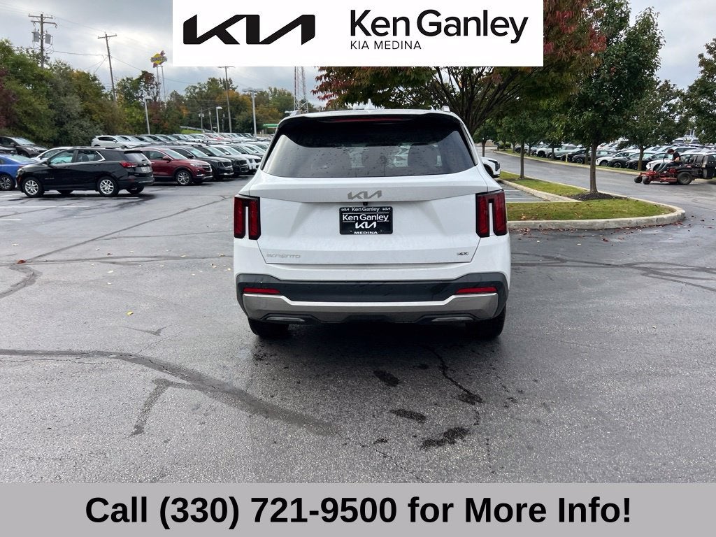 2025 Kia Sorento S