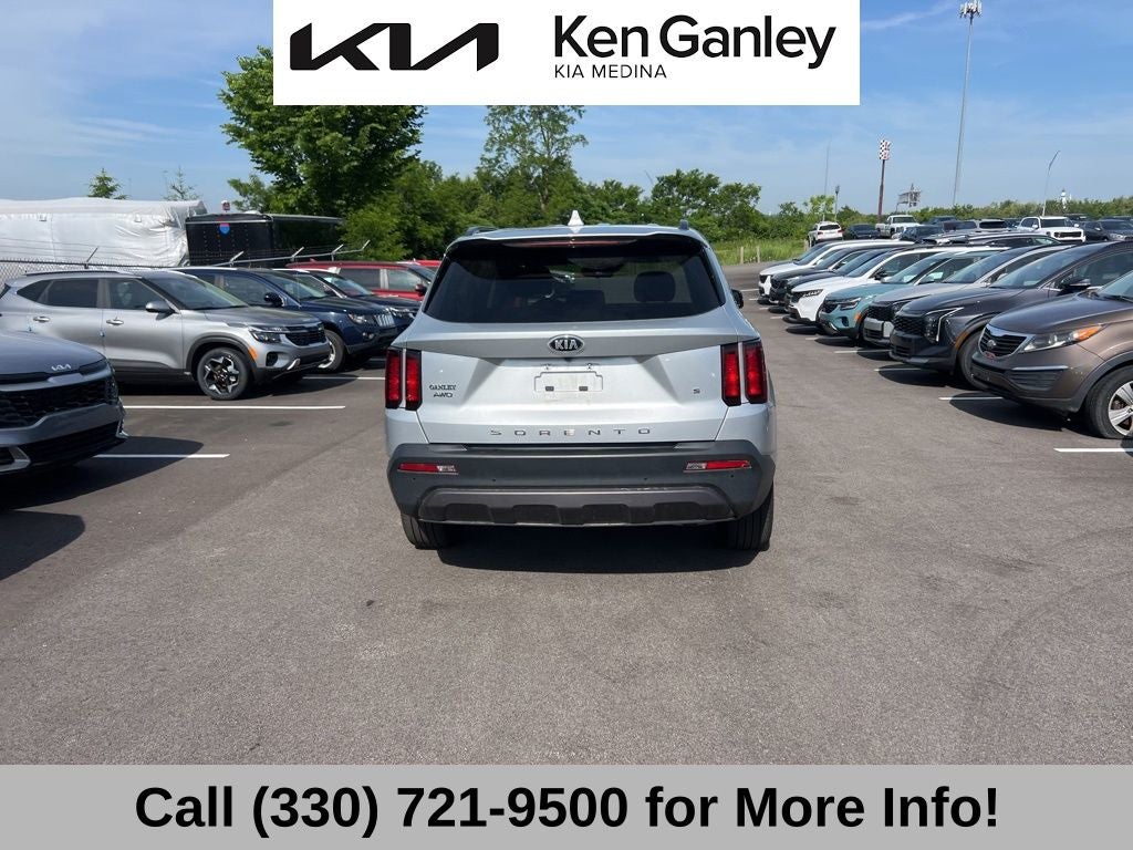 2021 Kia Sorento S