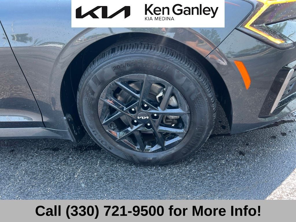 2025 Kia K5 LXS
