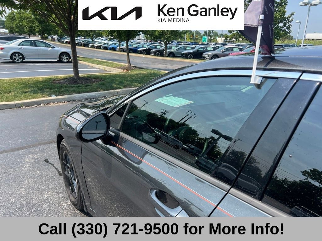 2025 Kia K5 LXS