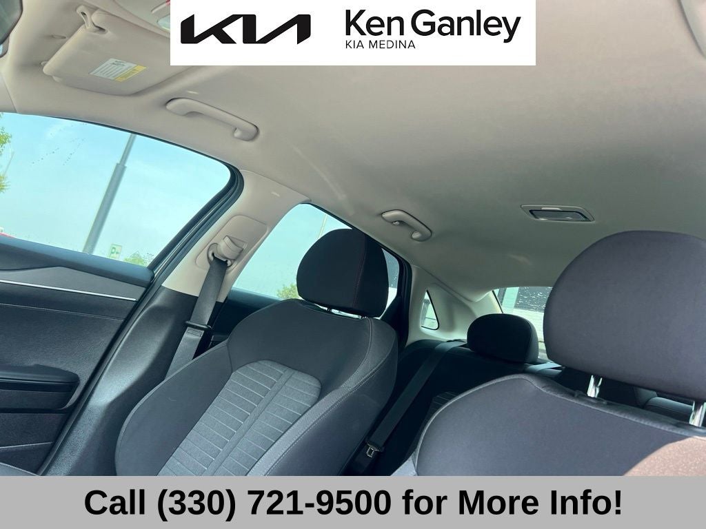 2025 Kia K5 LXS
