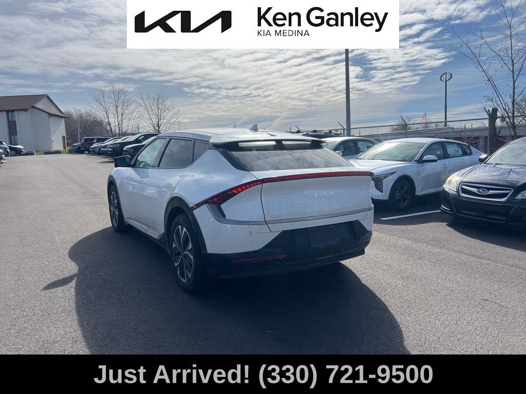 2022 Kia EV6 Wind