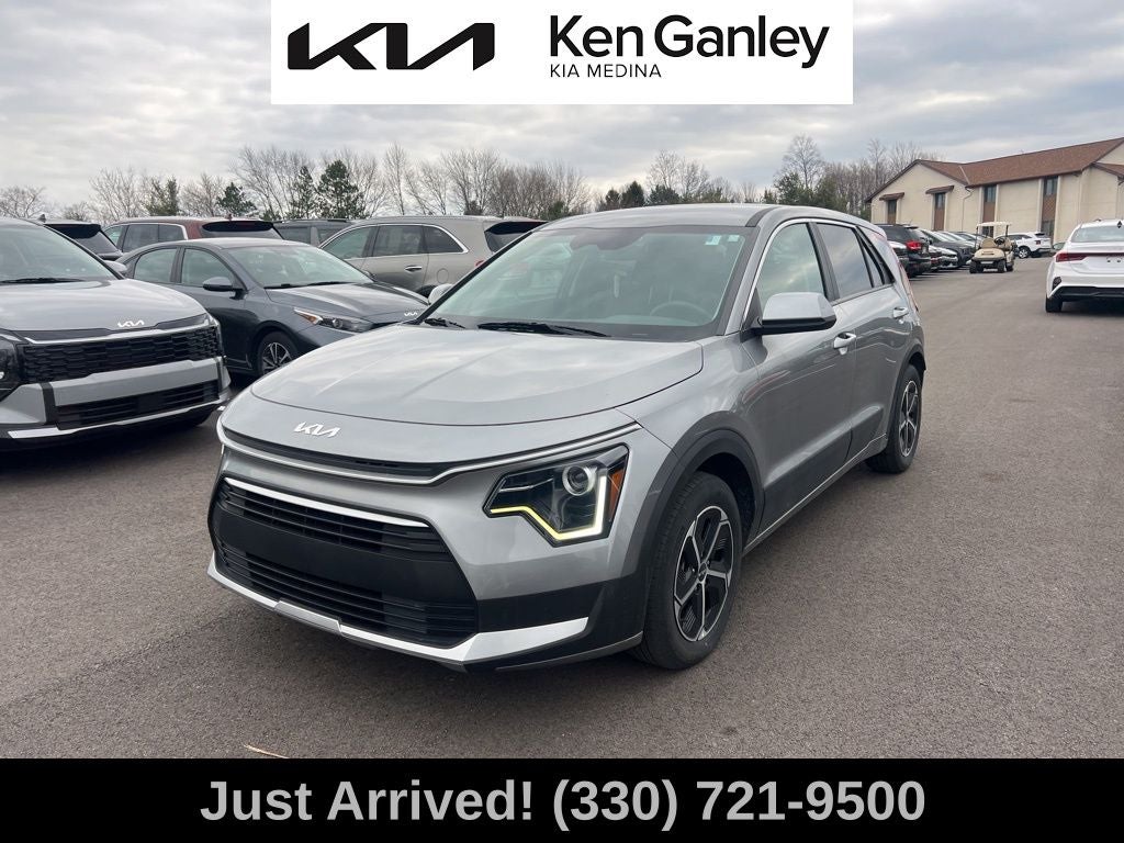 2023 Kia Niro LX