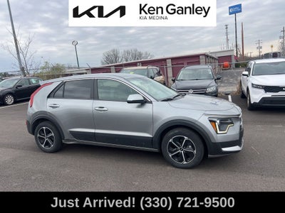2023 Kia Niro LX