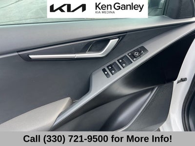 2025 Kia Niro LX