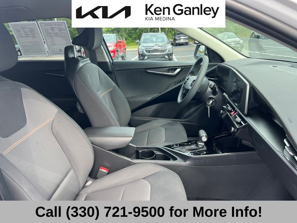 2025 Kia Niro LX