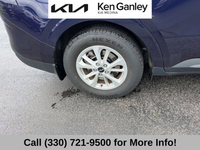 2024 Kia Carnival LX