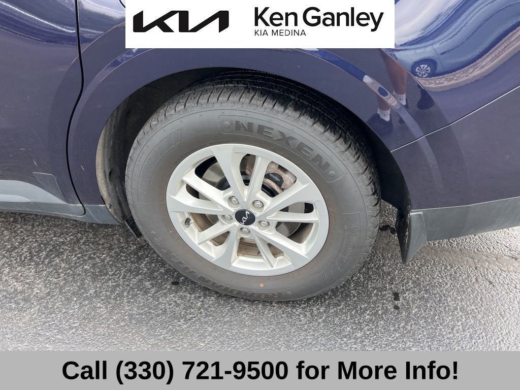 2024 Kia Carnival LX