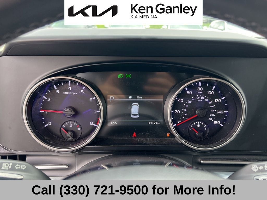 2024 Kia Carnival LX