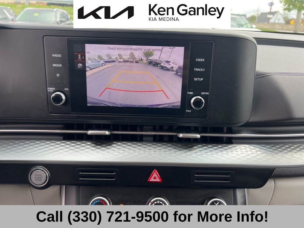 2024 Kia Carnival LX