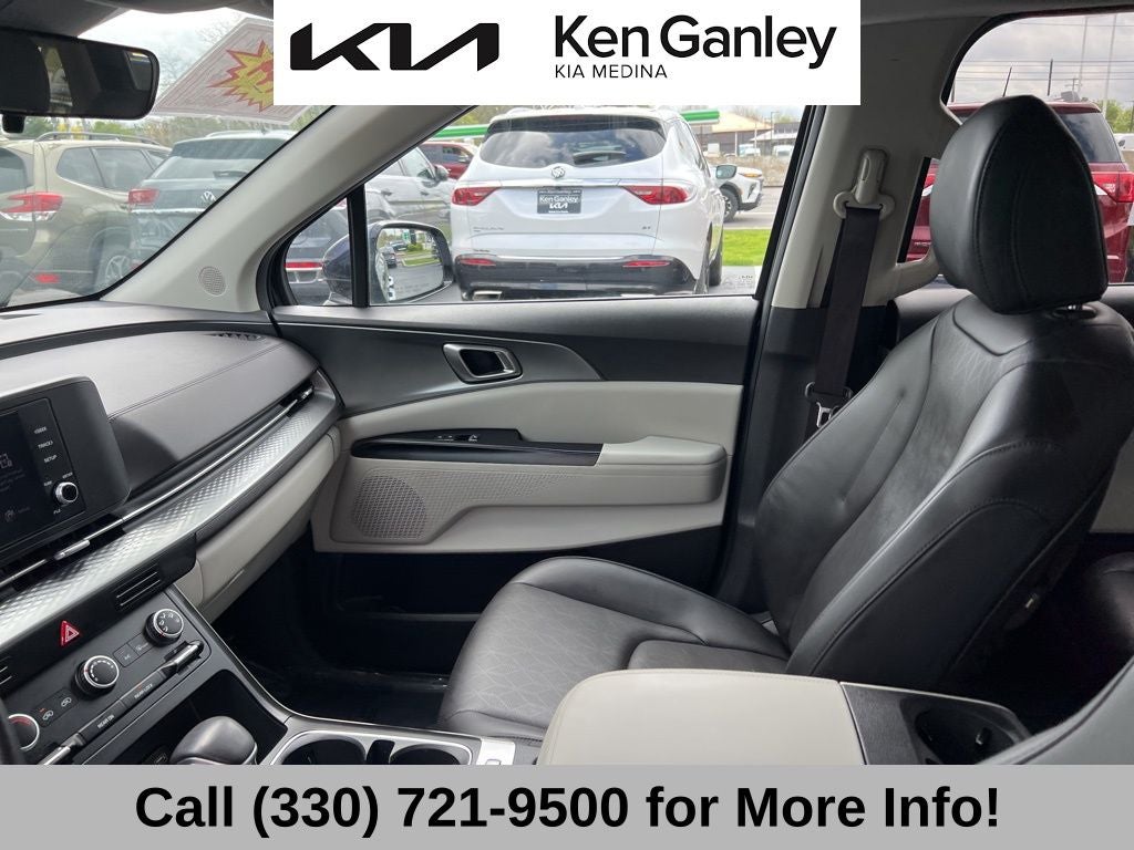2024 Kia Carnival LX