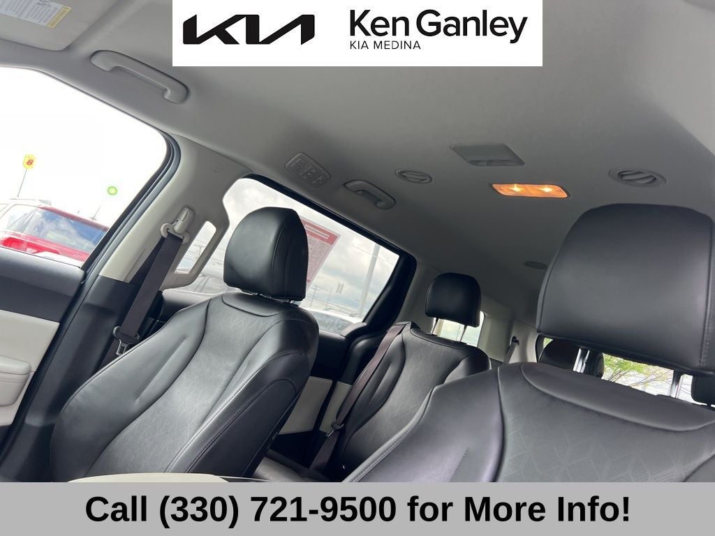 2024 Kia Carnival LX
