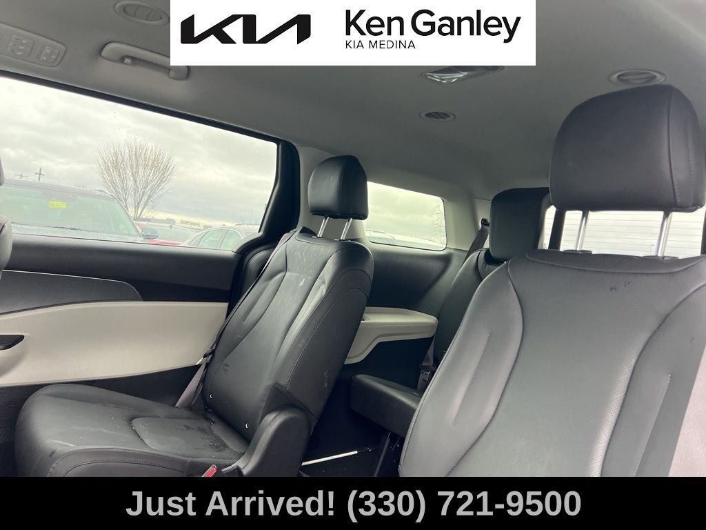 2024 Kia Carnival LX