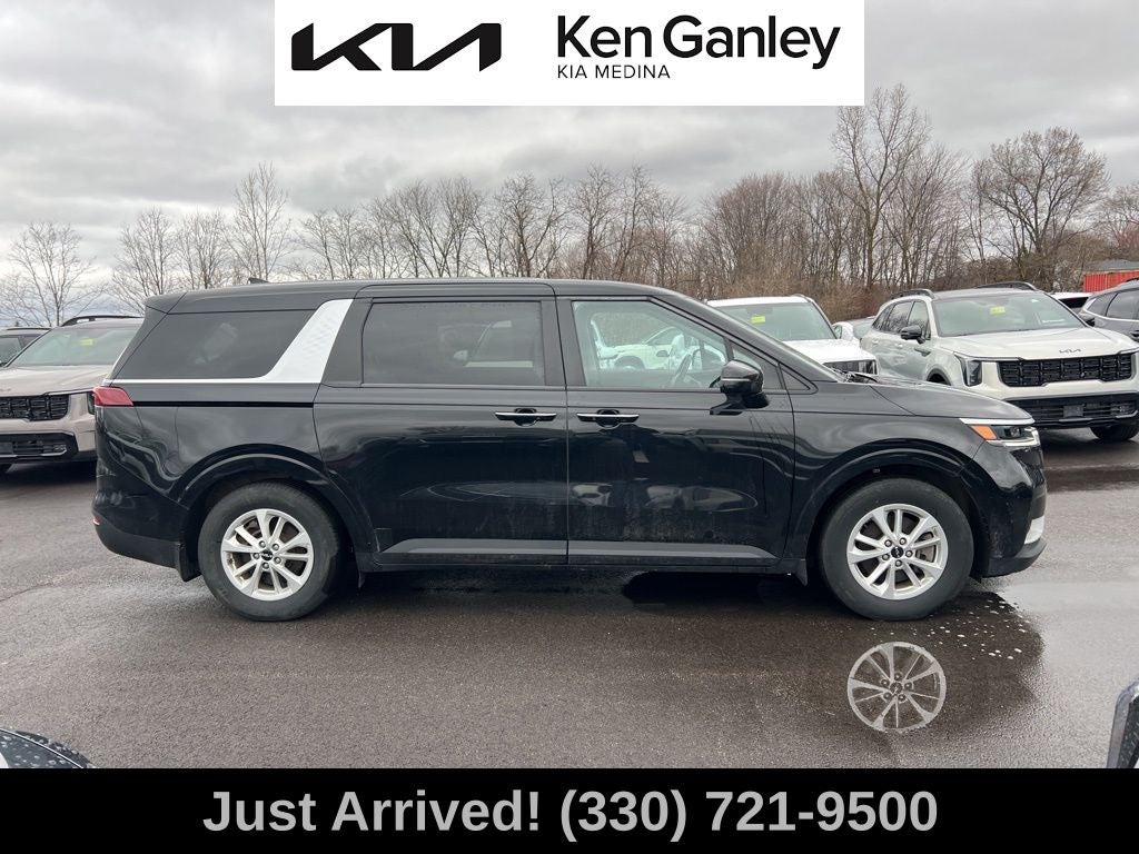 2024 Kia Carnival LX