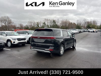 2024 Kia Carnival LX