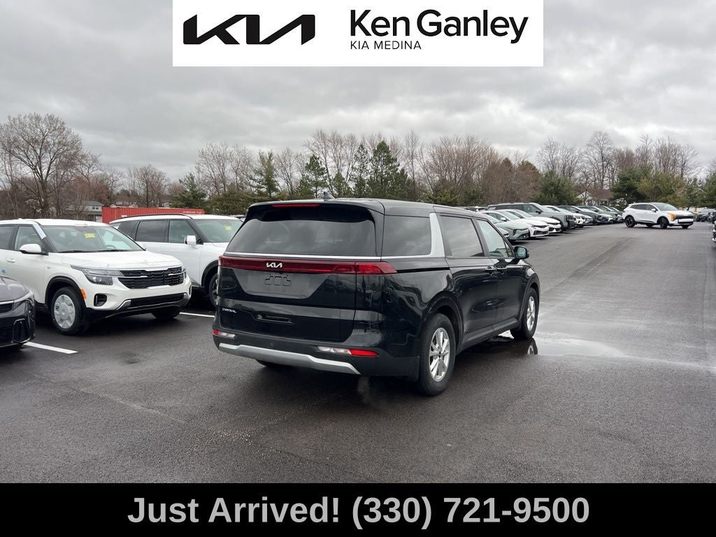 2024 Kia Carnival LX