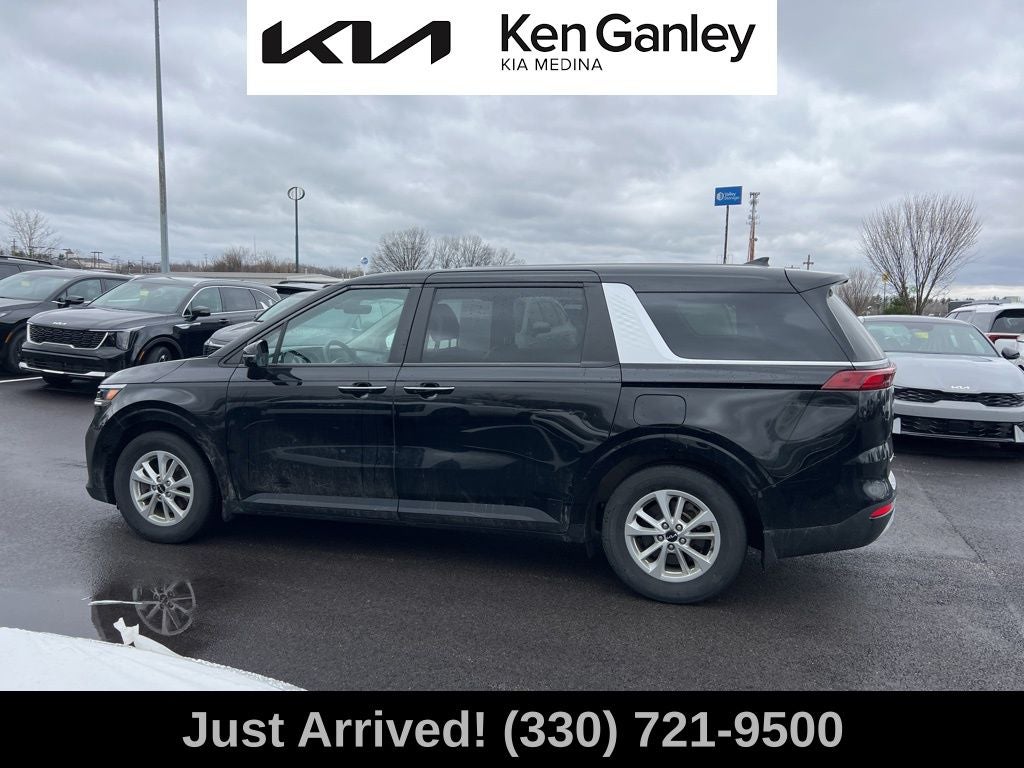 2024 Kia Carnival LX